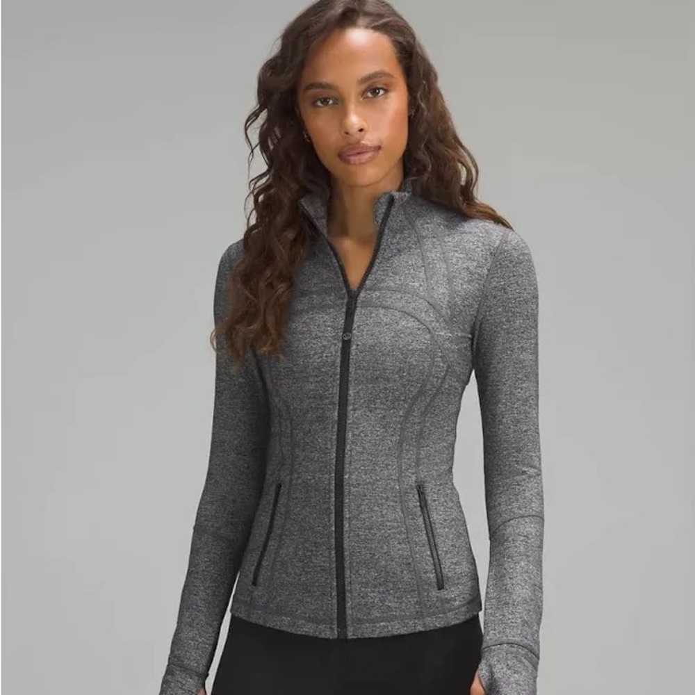 Lululemon Define Jacket Luon in Heathered Grey